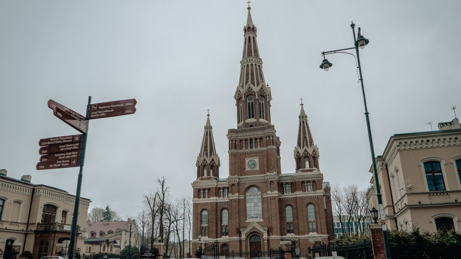 Widok na ulicę Sienkiewicza 60